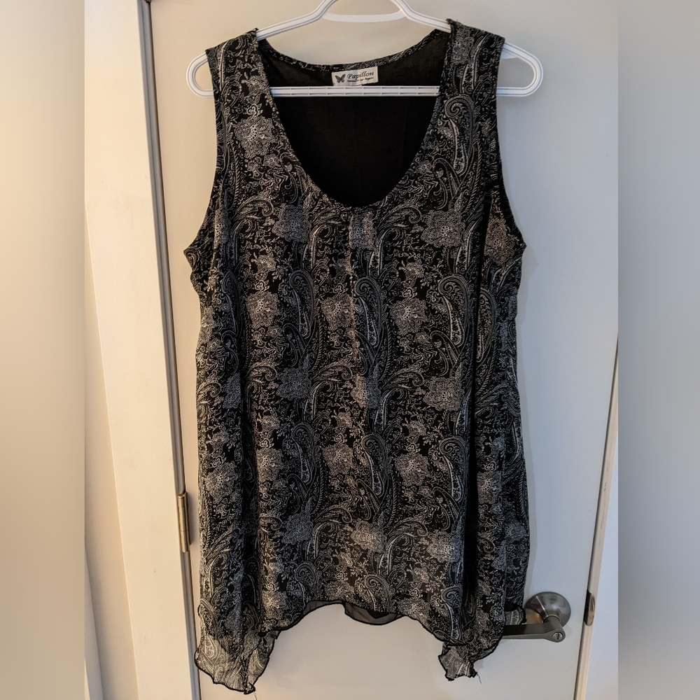 Black & Gray Print Papillon Tank Top Size L